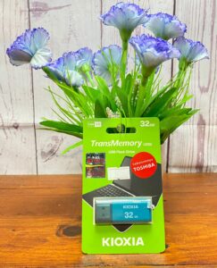 Flashdisk KIOXIA TransMemory U202 USB 2.0 32GB