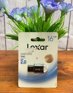 Lexar Flashdisk 16GB USB 2.0 JumpDrive V40